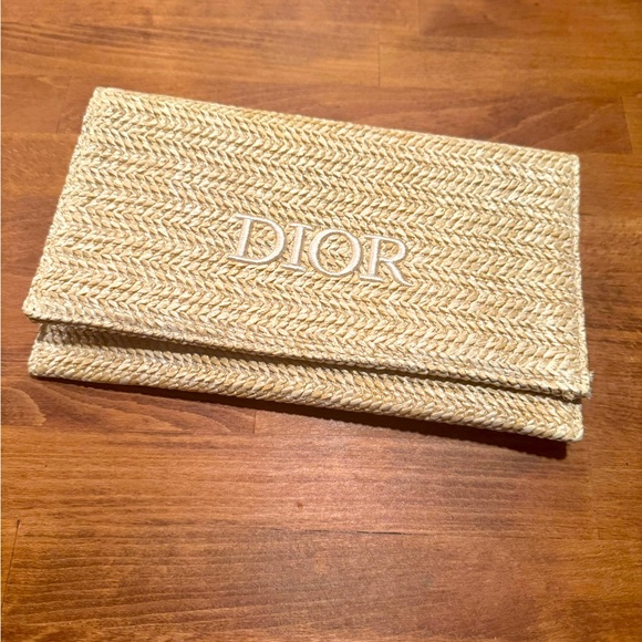 Dior Limited Edition Rattan Beauty Clutch With Zipper NEW Christian Dior Beauty - Picture 1 of 10